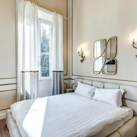 V E N E R E 4* Roma